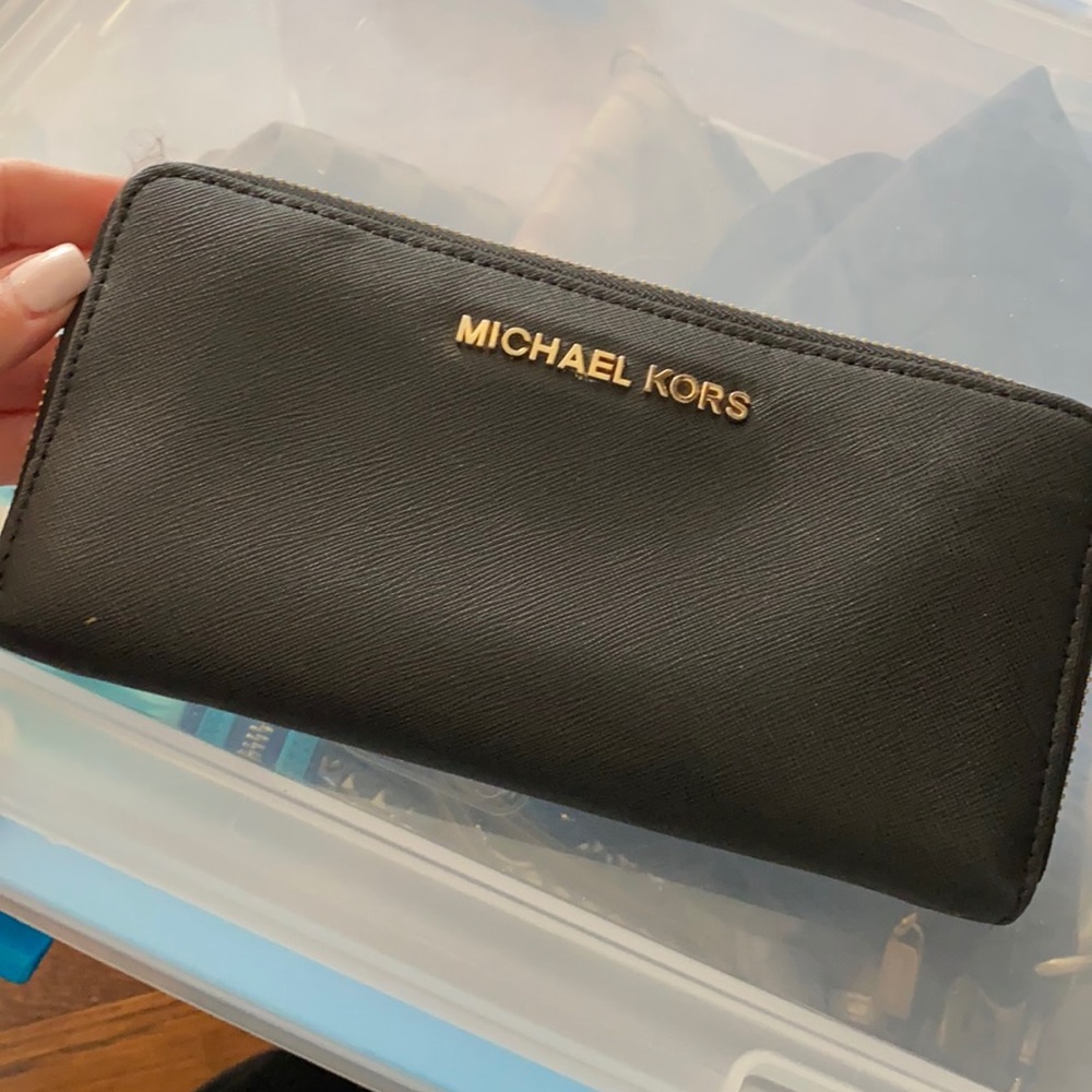 Authentic Michael Kors wallet, black leather